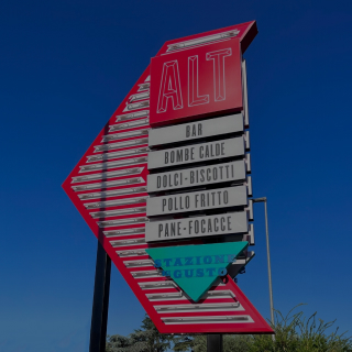 ALT Stazione del gusto outdoor sign - Bar | Hot Bombas | Sweets - Cookies | Fried chicken | Bread - Focaccias